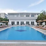 Evita Bay 4*
