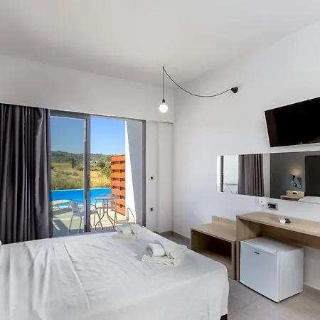 فندق Evita Bay فاليراكي