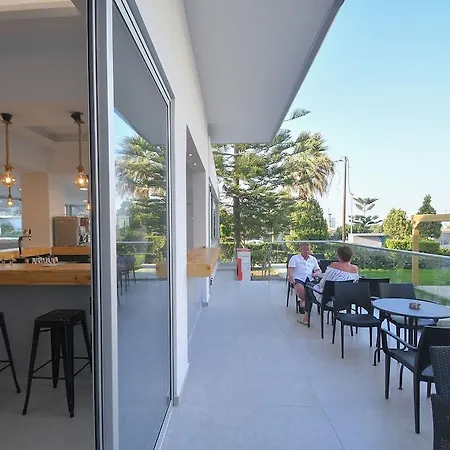 Ξενοδοχείο Evita Bay 4*