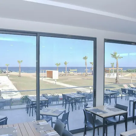 Evita Bay Φαληράκι