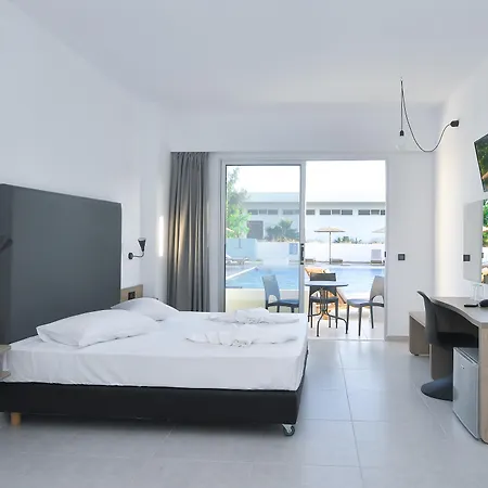 Evita Bay Hotel 4*