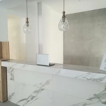 Evita Bay מלון פליראקי