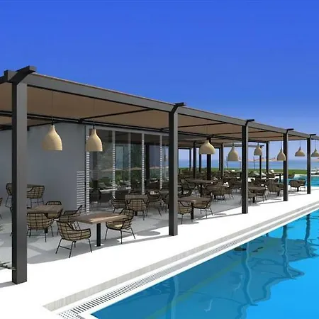 Evita Bay 4* פליראקי