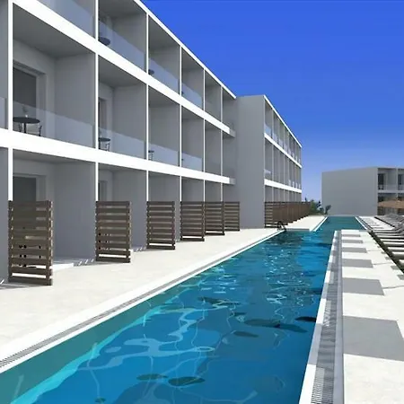 מלון Evita Bay פליראקי