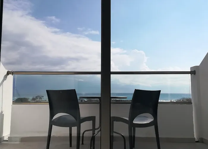 Отель Evita Bay 4*